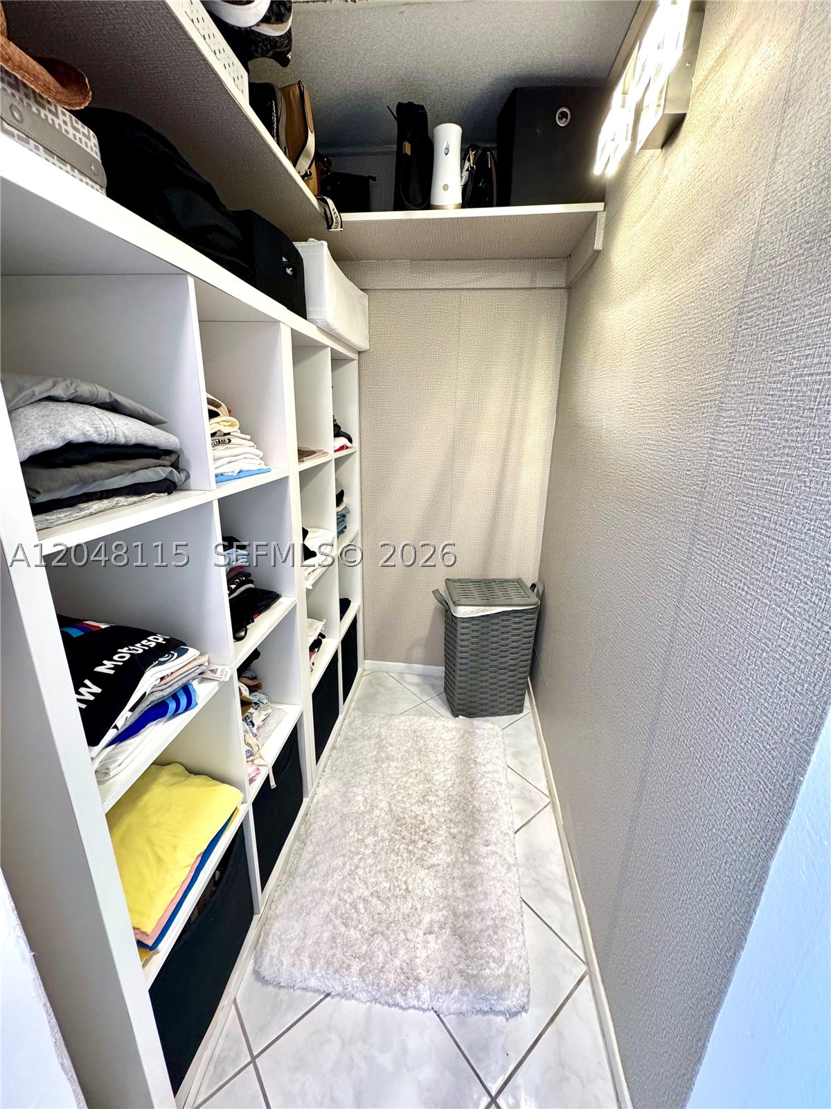 image Arlen House Condo15