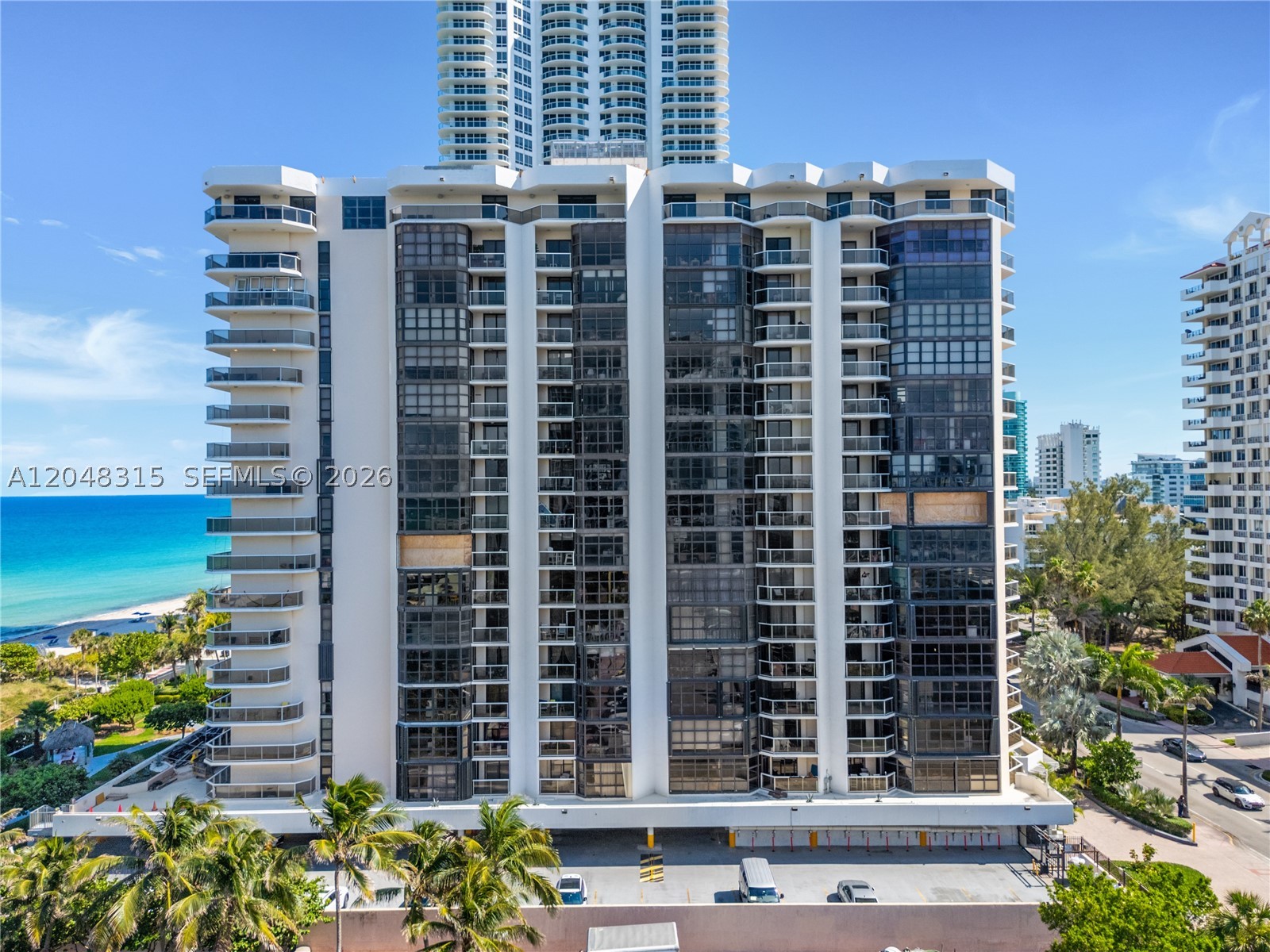 6423 Collins Ave #703