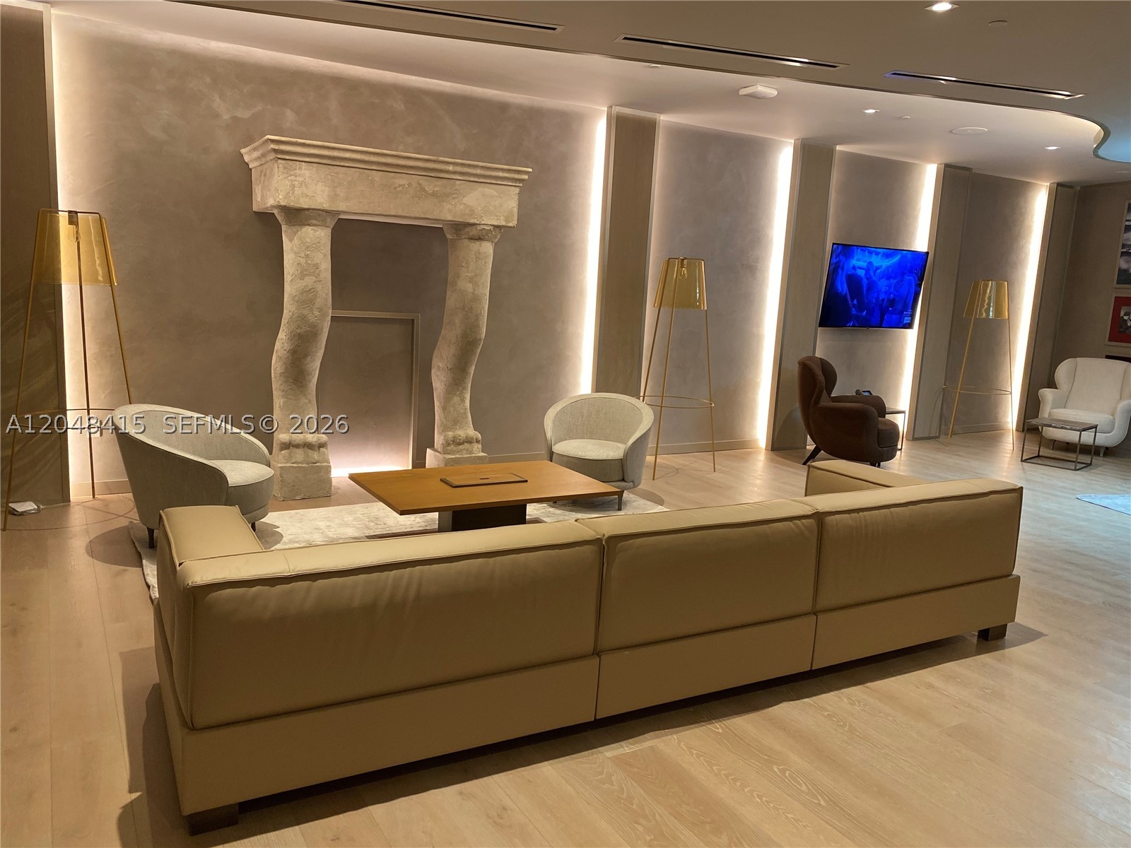 image Brickell Flatiron45