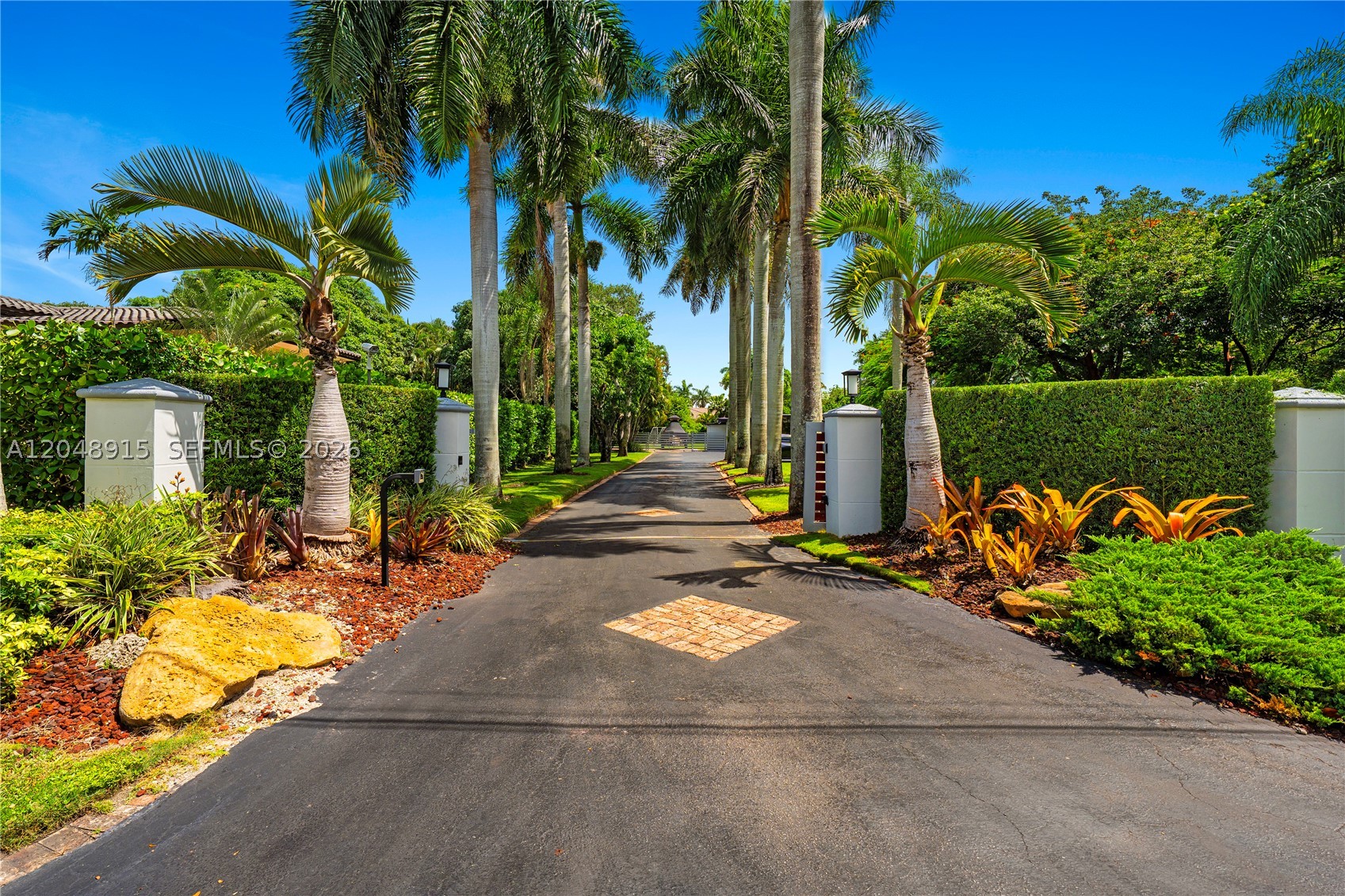 8735 SW 122nd St Miami, FL 33176