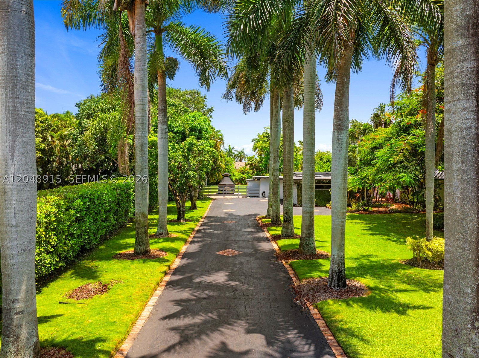 8735 SW 122nd St Miami, FL 33176