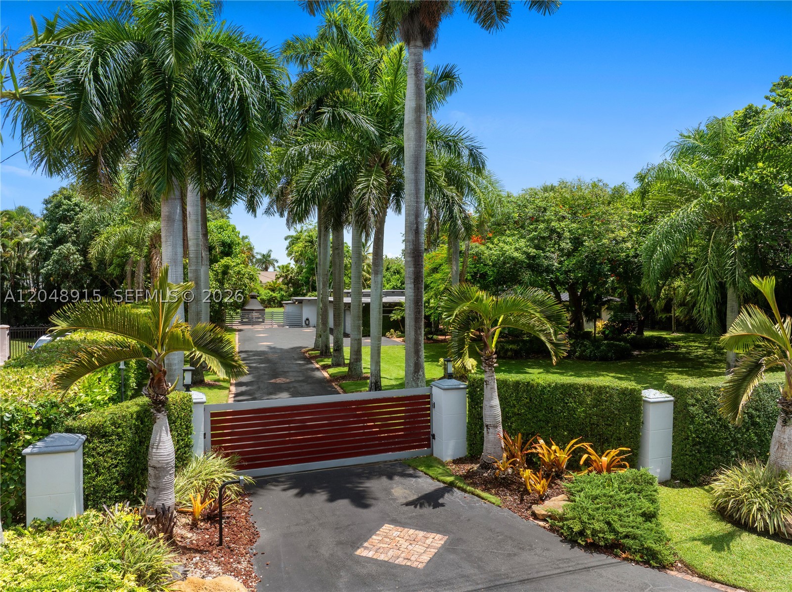 8735 SW 122nd St Miami, FL 33176