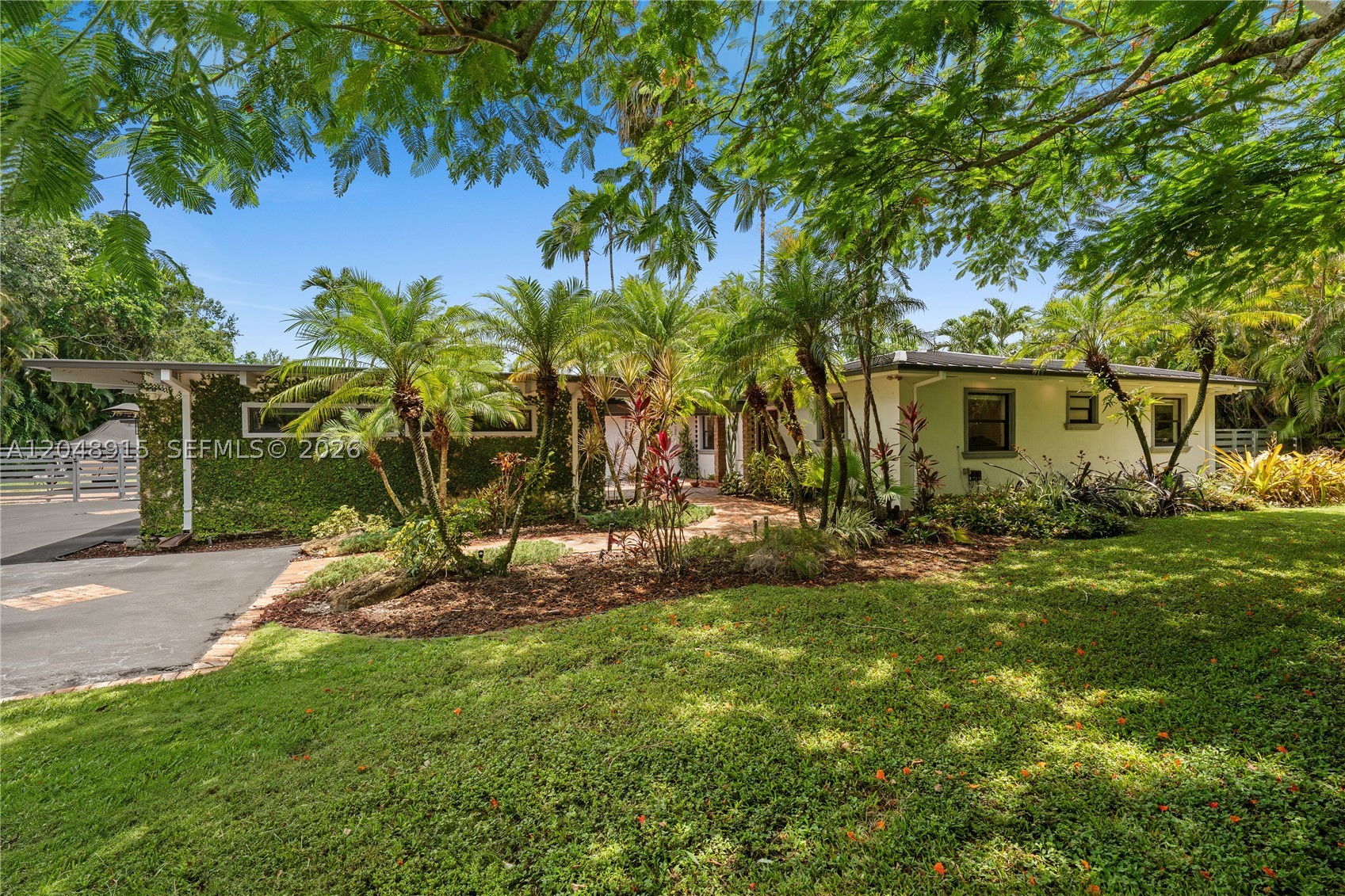8735 SW 122nd St Miami, FL 33176