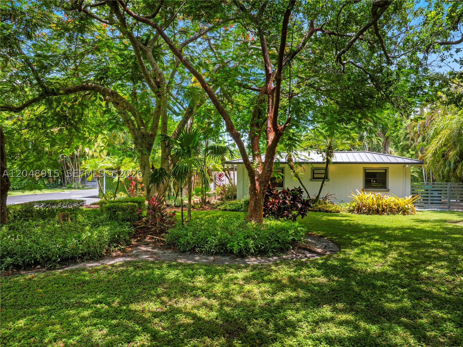 8735 SW 122nd St Miami, FL 33176