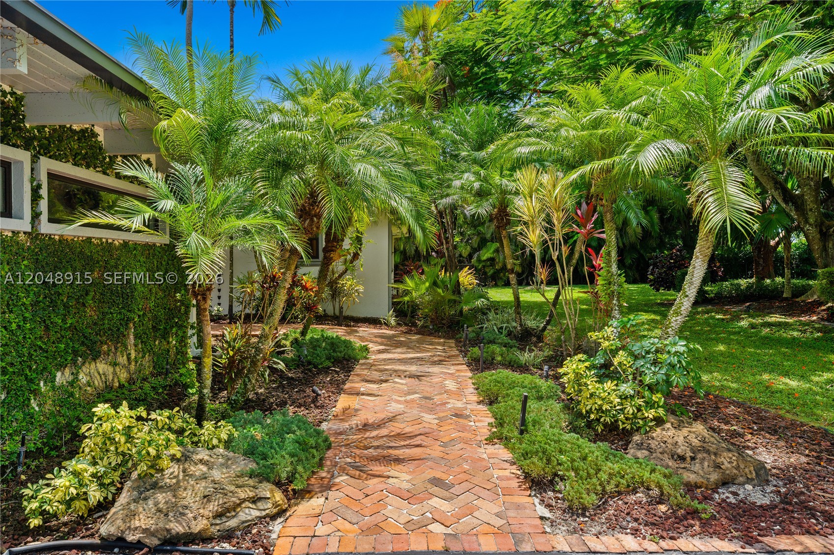 8735 SW 122nd St Miami, FL 33176