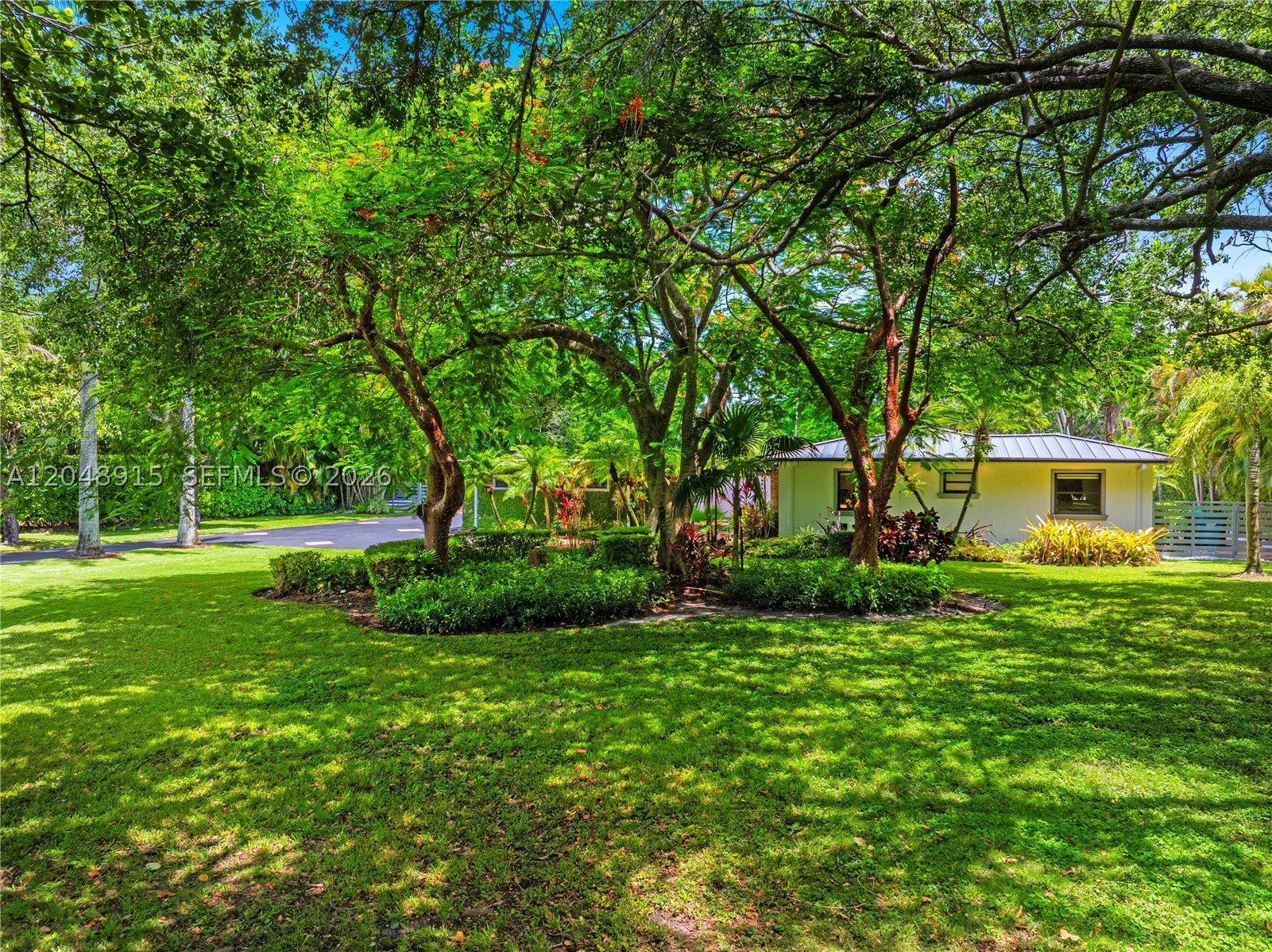 8735 SW 122nd St Miami, FL 33176