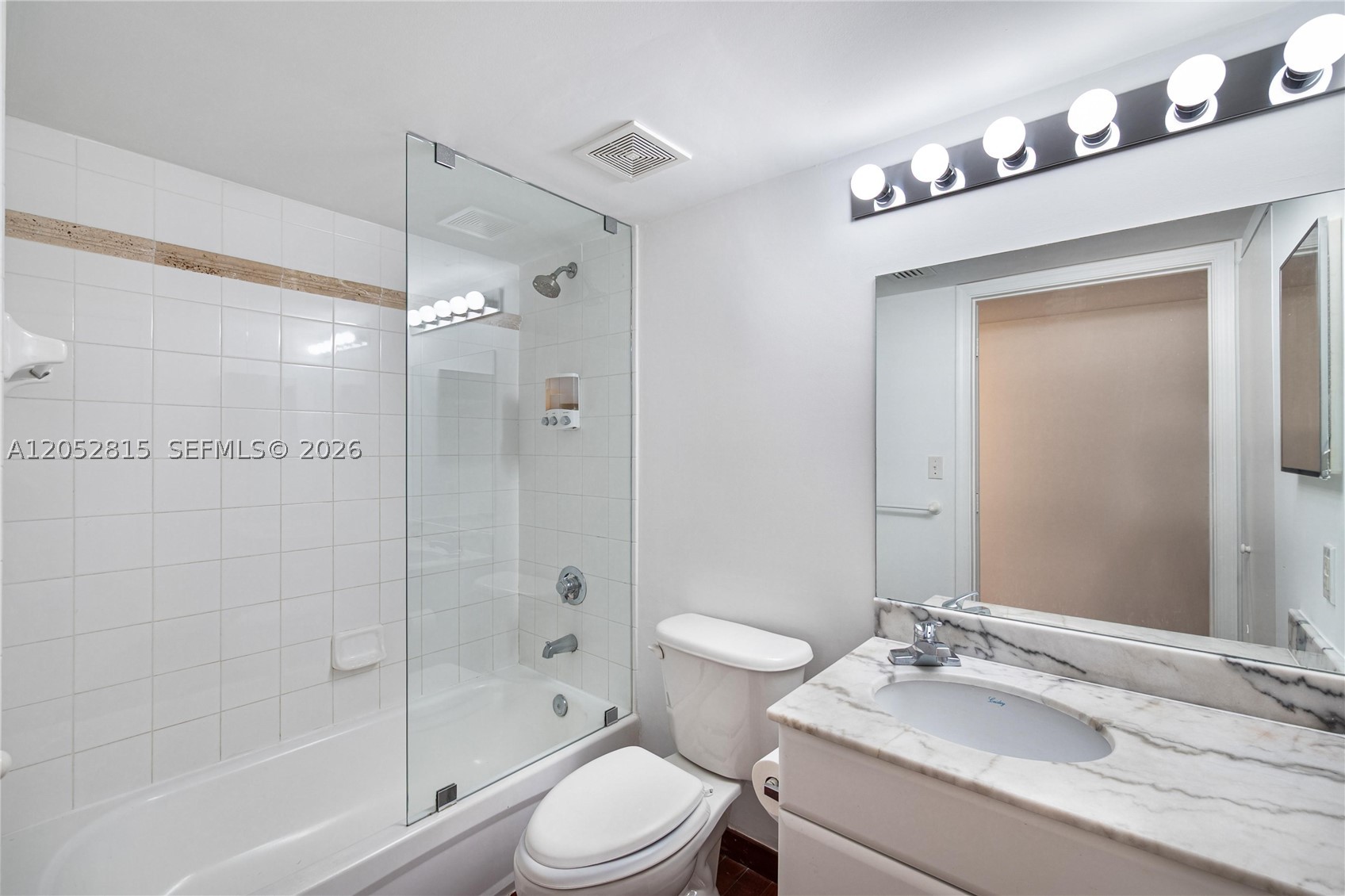 image The Club at Brickell Bay16