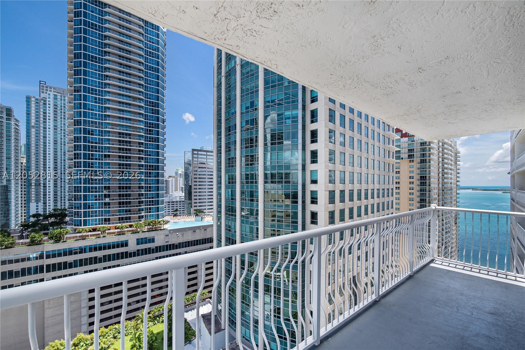 image The Club at Brickell Bay20
