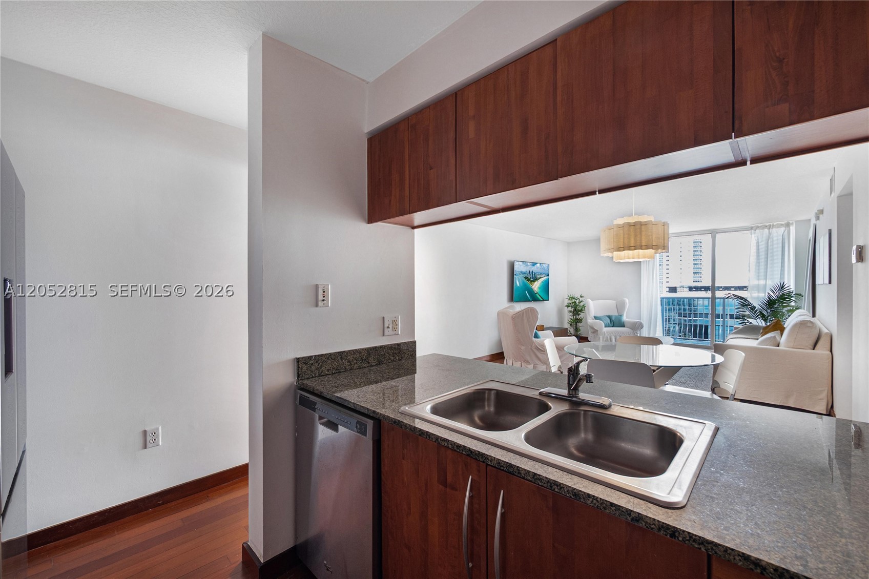 image The Club at Brickell Bay8