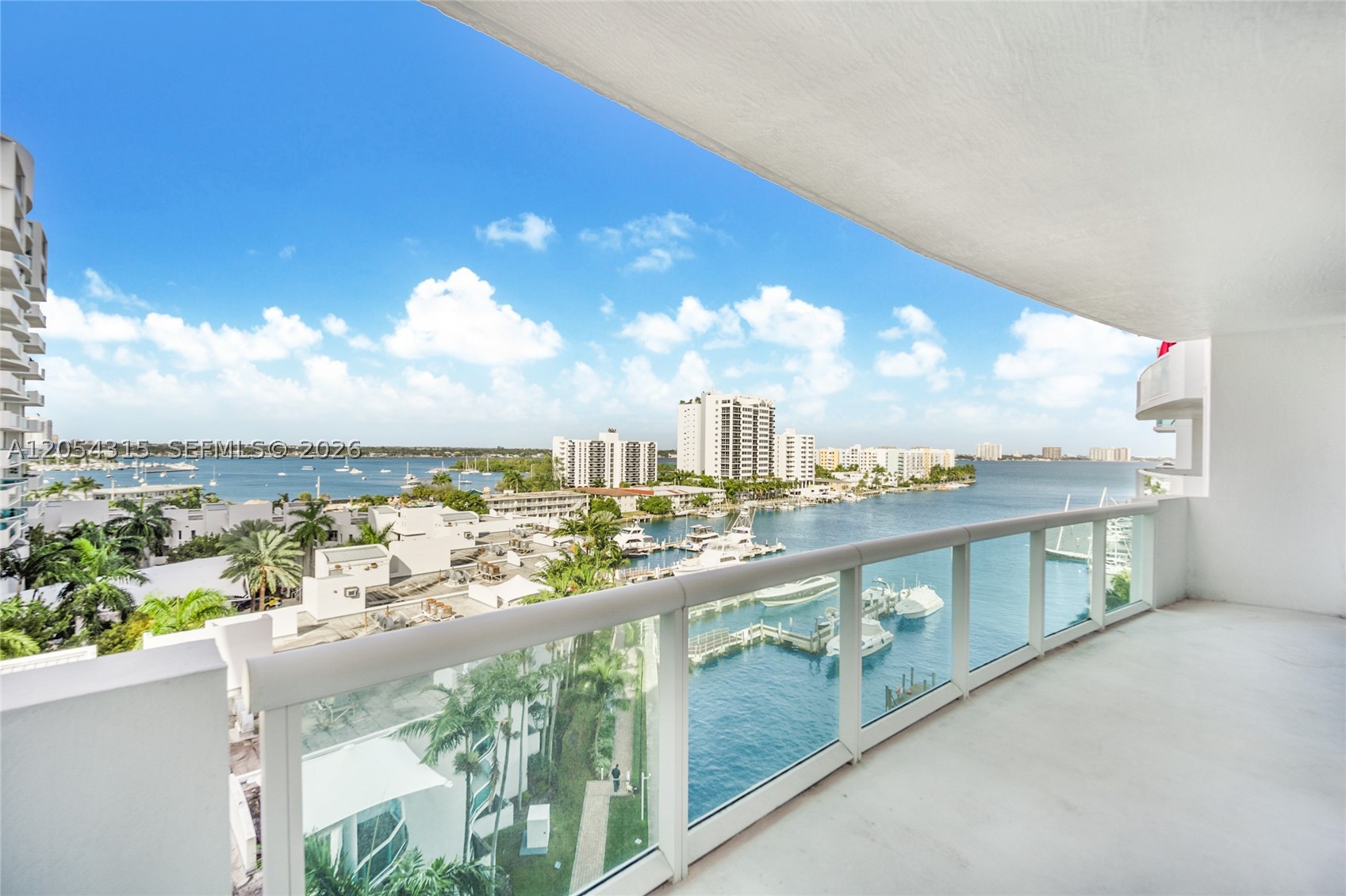 7910 Harbor Is Dr #801
