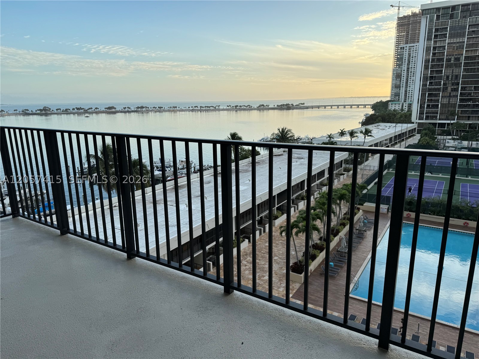 image Brickell Place I10