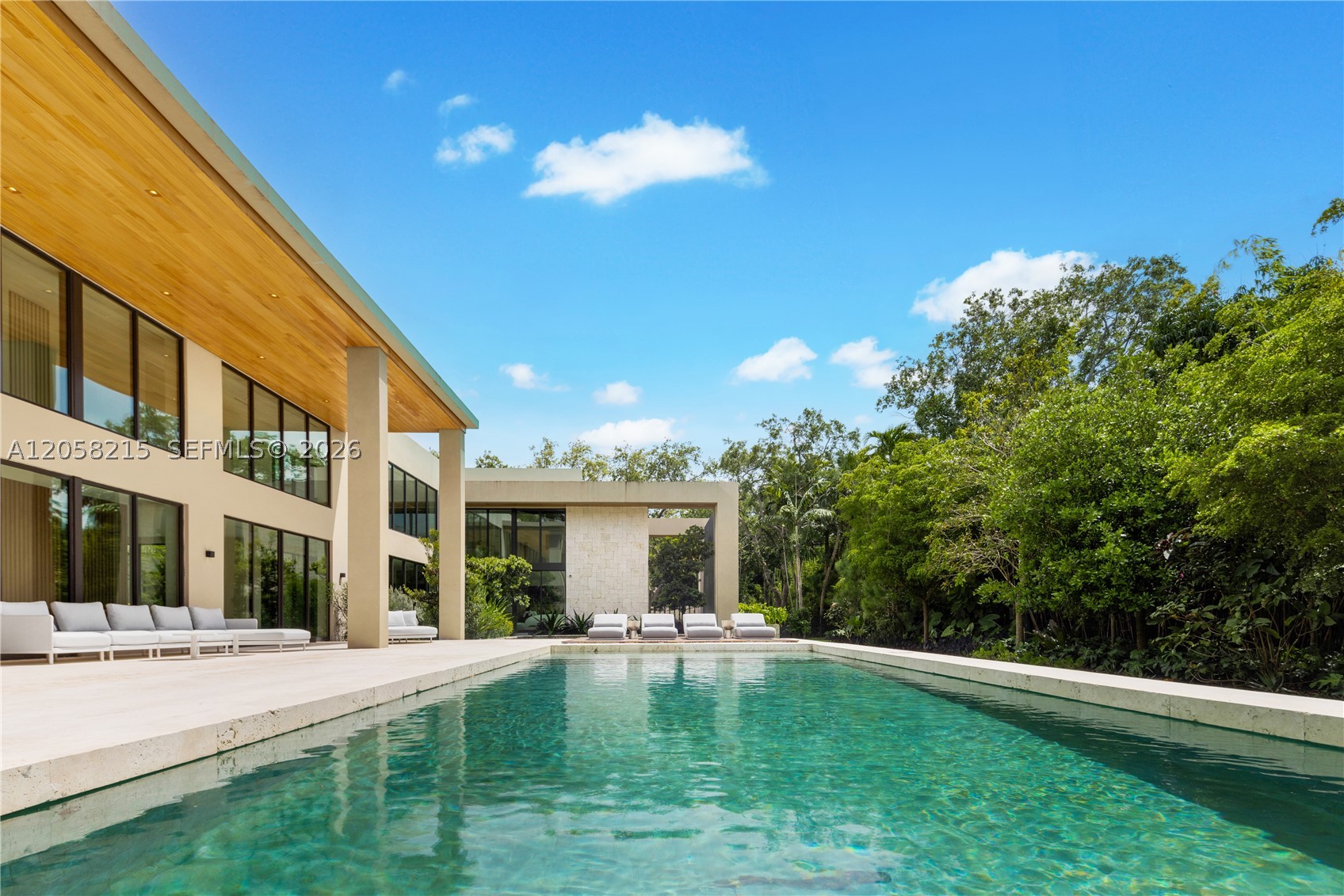 6701 SW 101st St Pinecrest, FL 33156