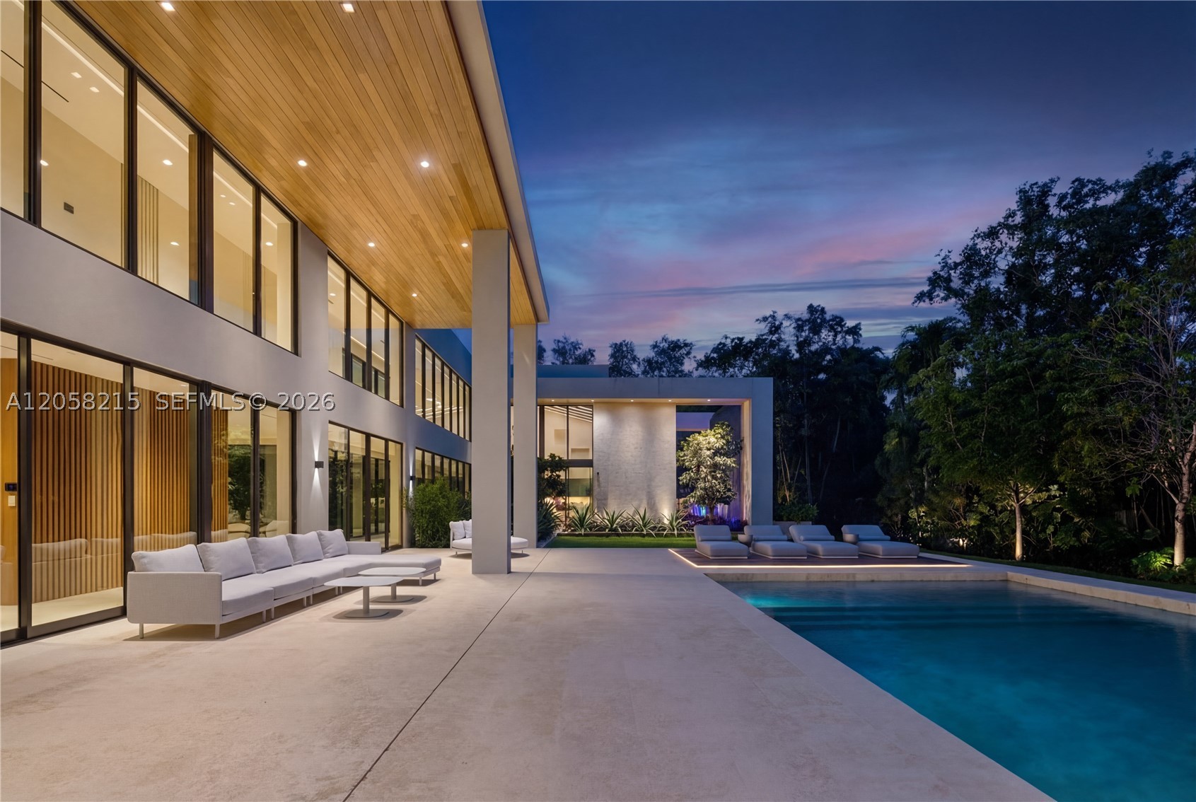 6701 SW 101st St Pinecrest, FL 33156