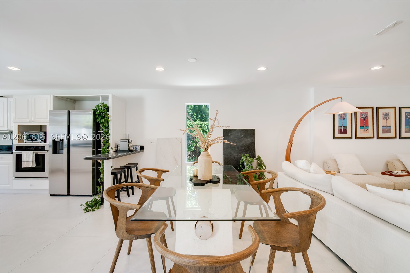 324 Caribbean Rd Key Biscayne, FL 33149