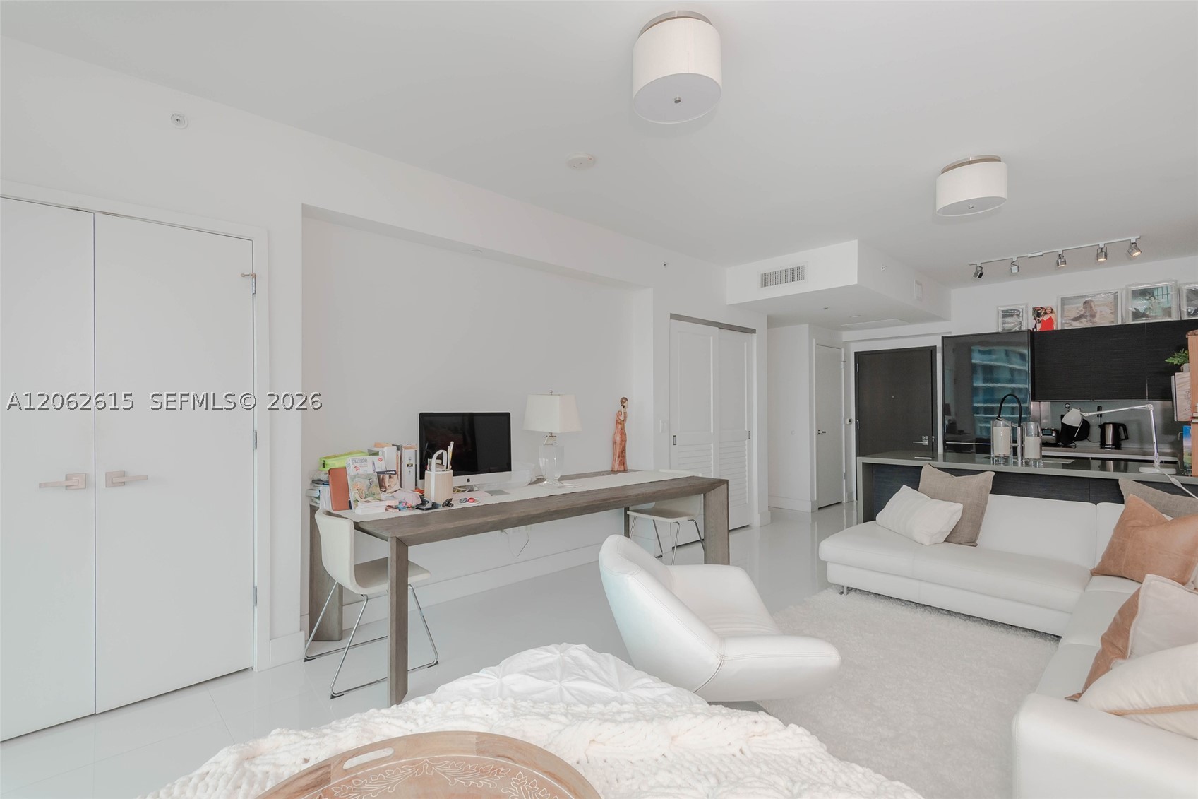 image The Bond on Brickell12