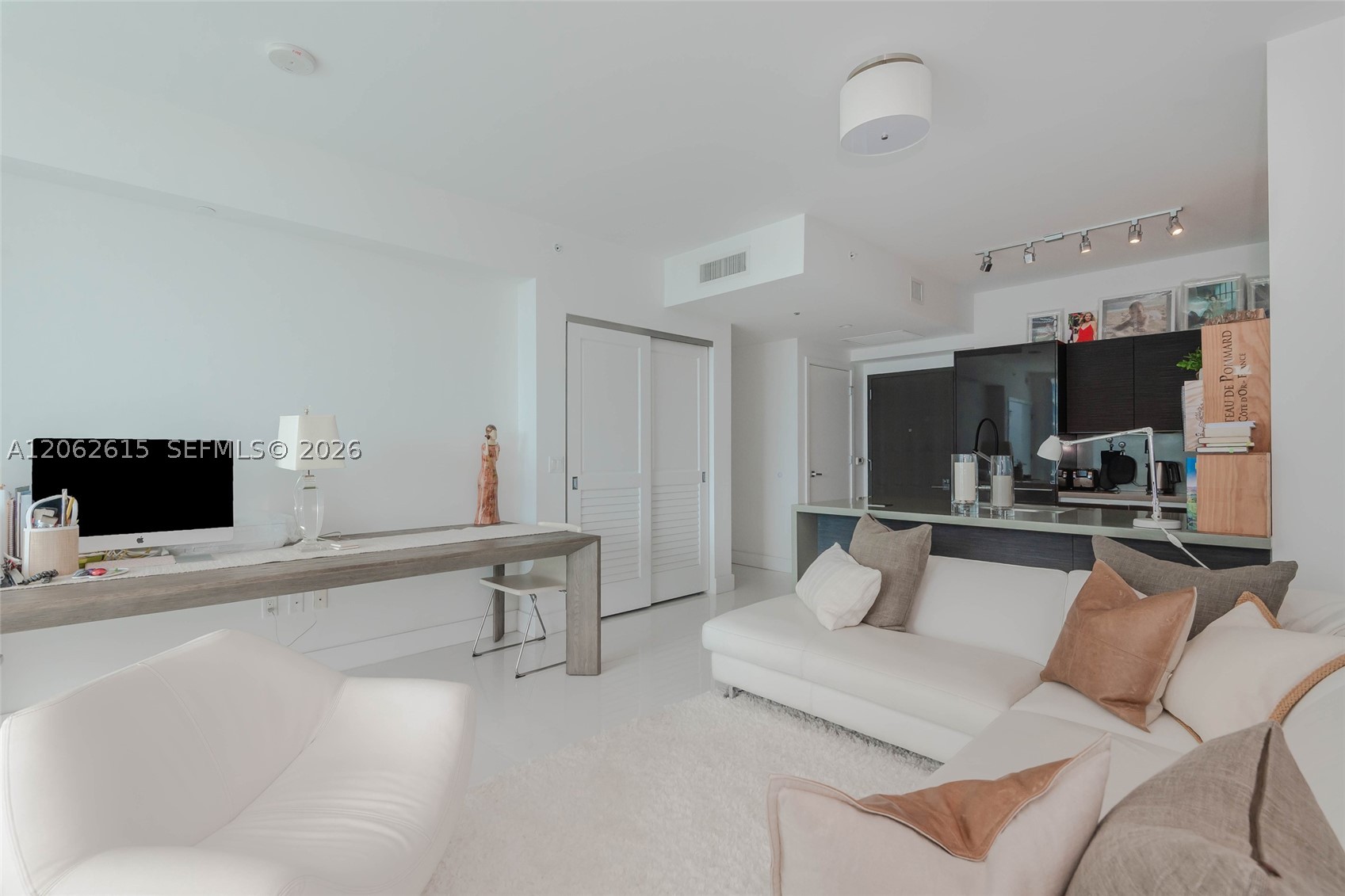 image The Bond on Brickell14