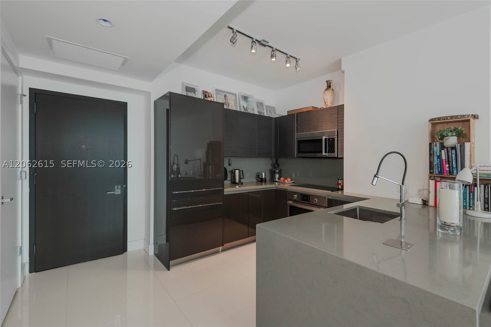 image The Bond on Brickell17