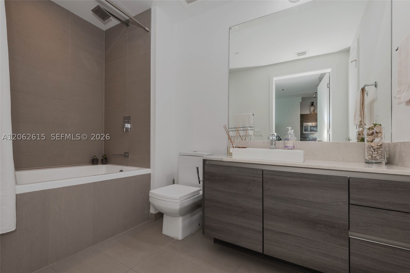 image The Bond on Brickell23