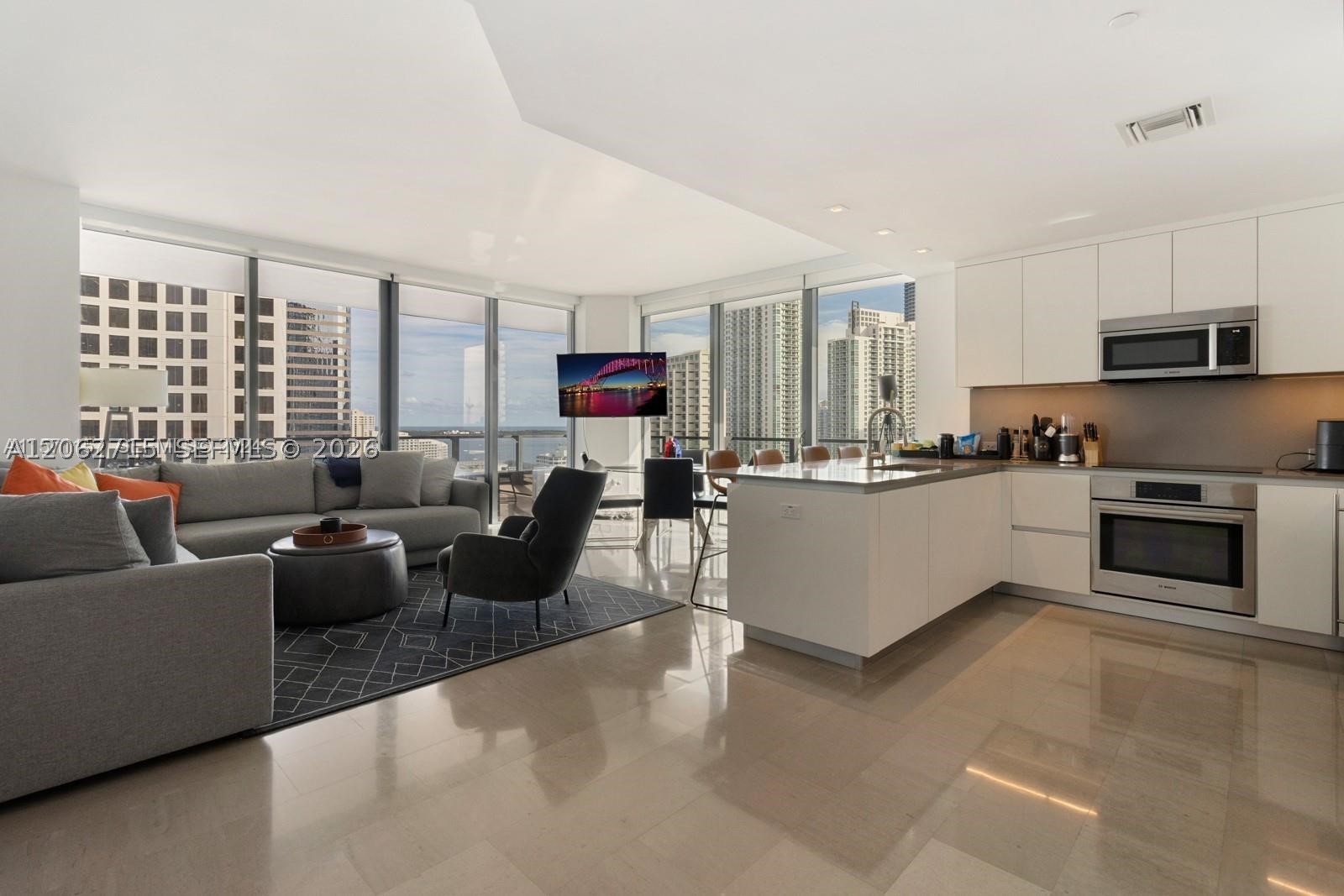 68 SE 6th St #2101