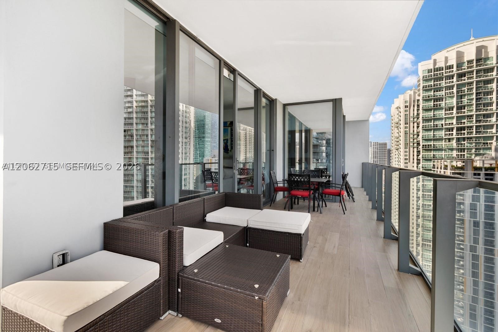 68 SE 6th St #2101 Miami, FL 33131