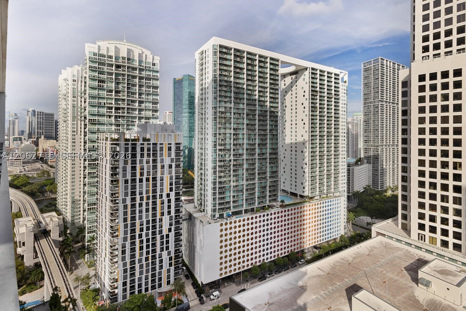68 SE 6th St #2101 Miami, FL 33131