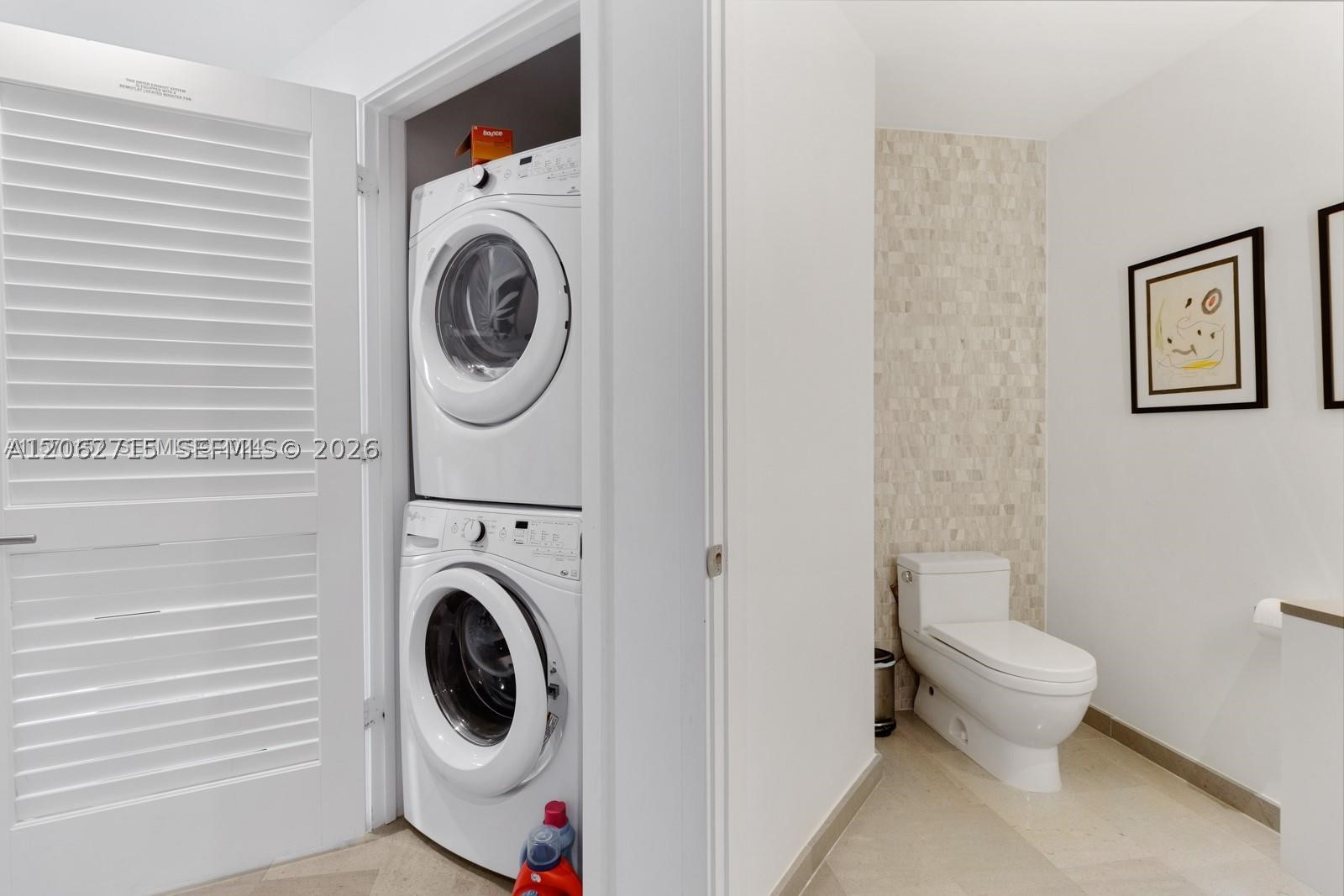 68 SE 6th St #2101 Miami, FL 33131