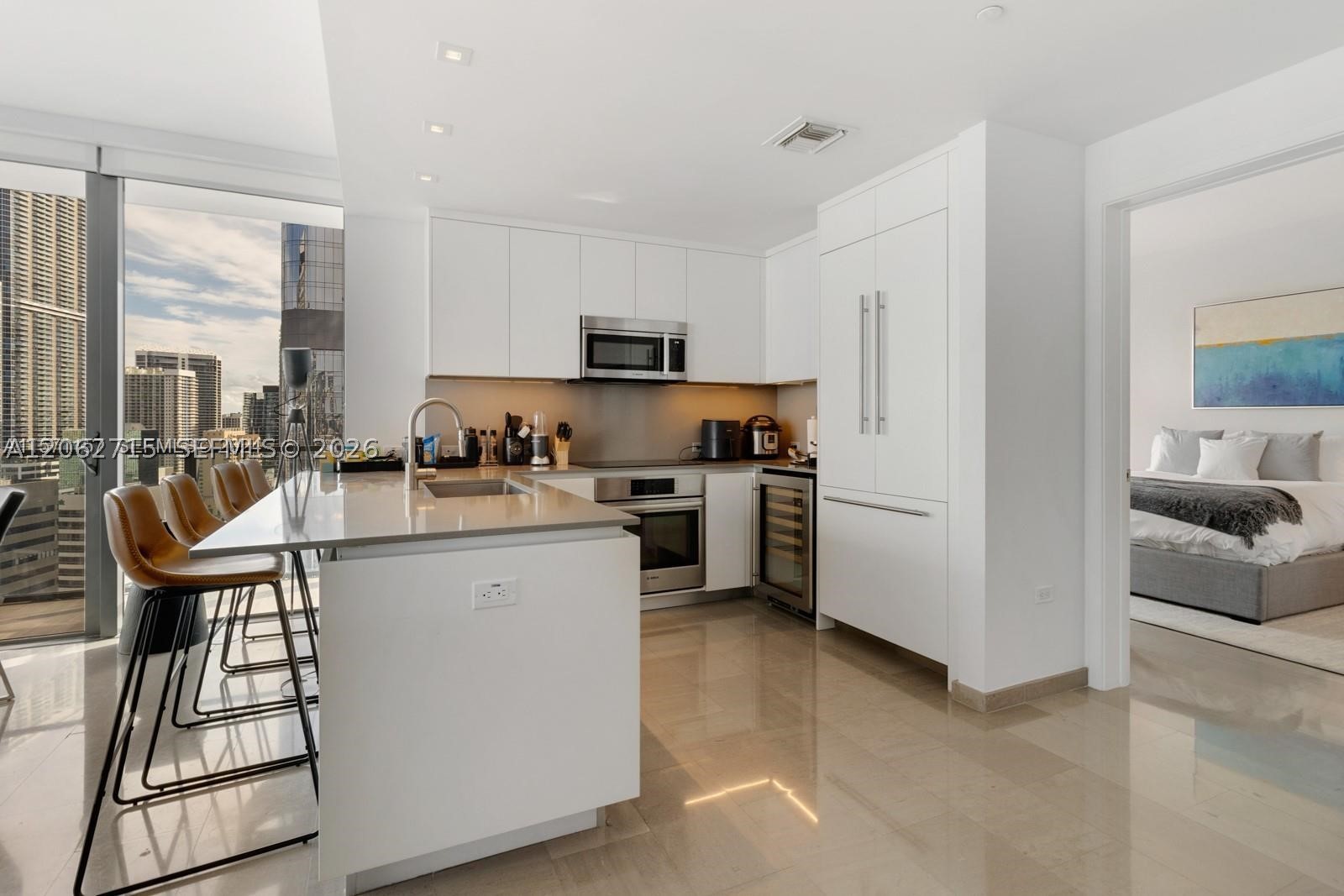 68 SE 6th St #2101 Miami, FL 33131