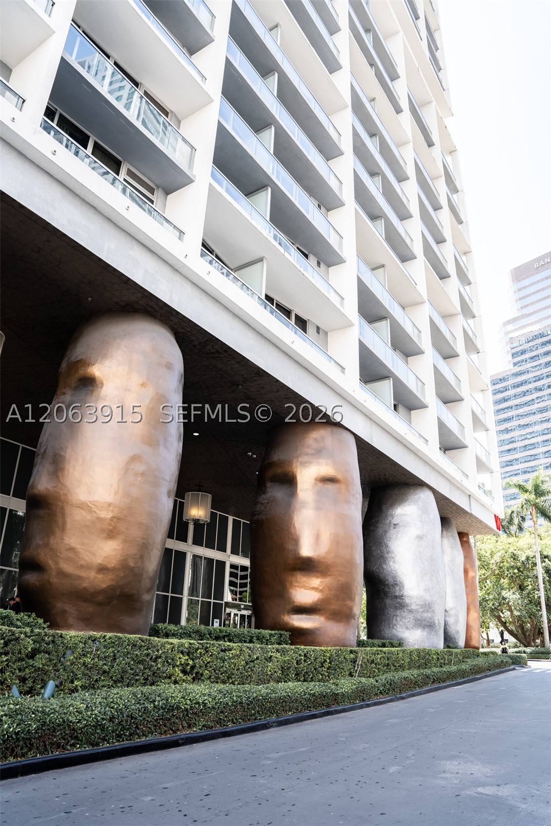 image Icon Brickell I100