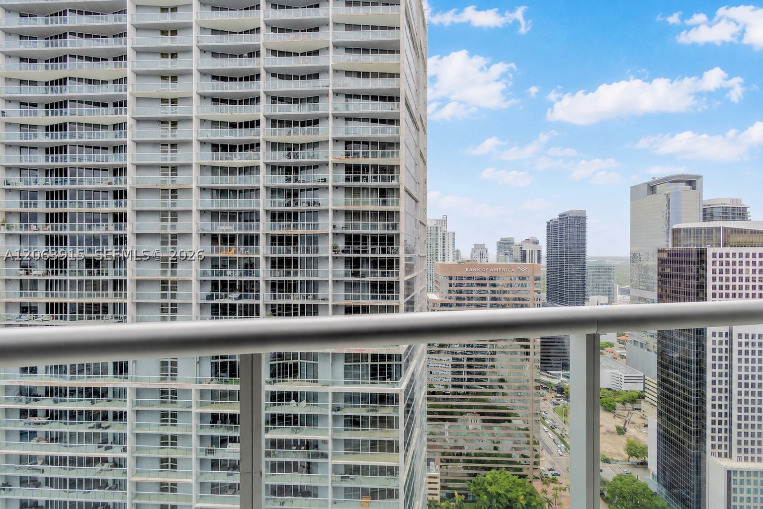 image Icon Brickell I16