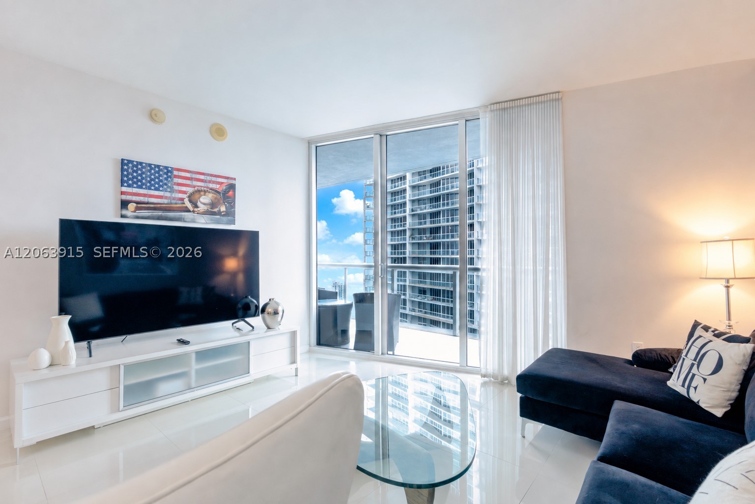 image Icon Brickell I1