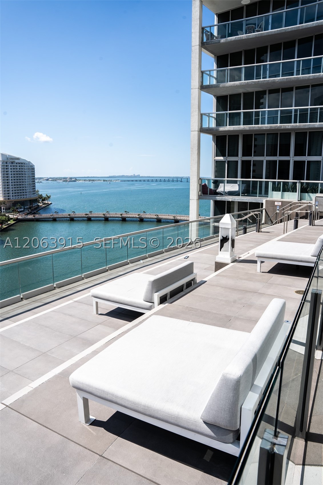 image Icon Brickell I27