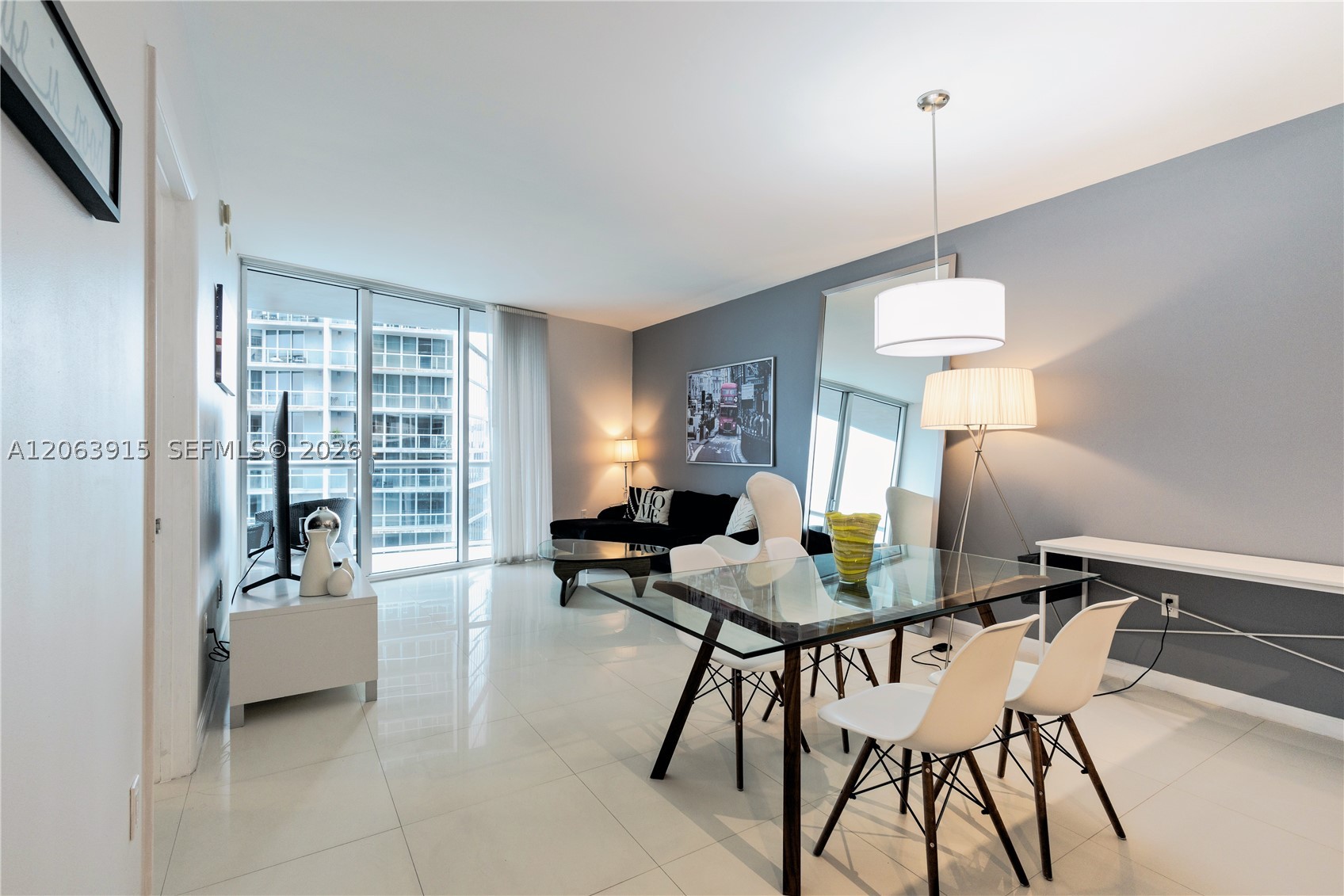 image Icon Brickell I4