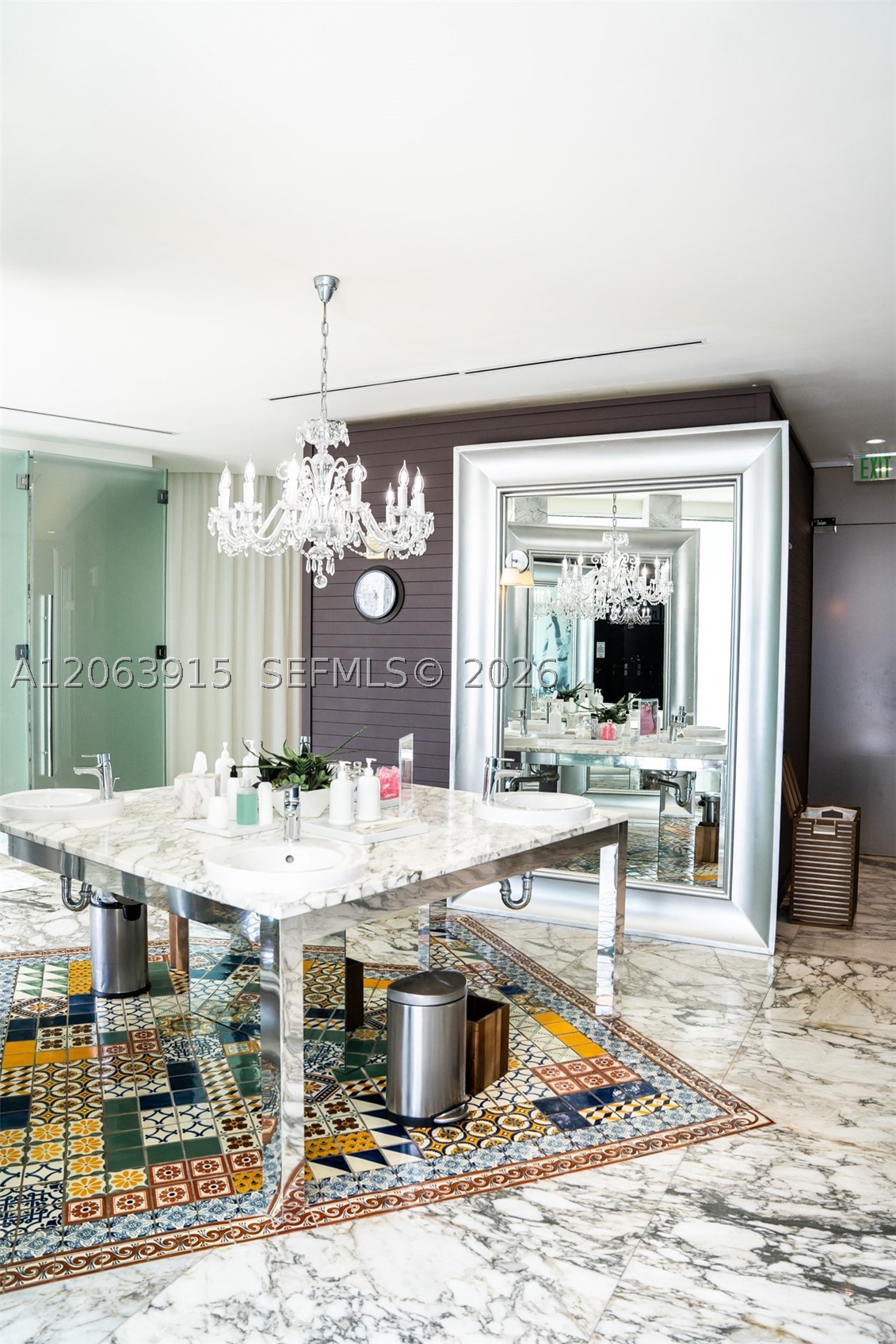 image Icon Brickell I82