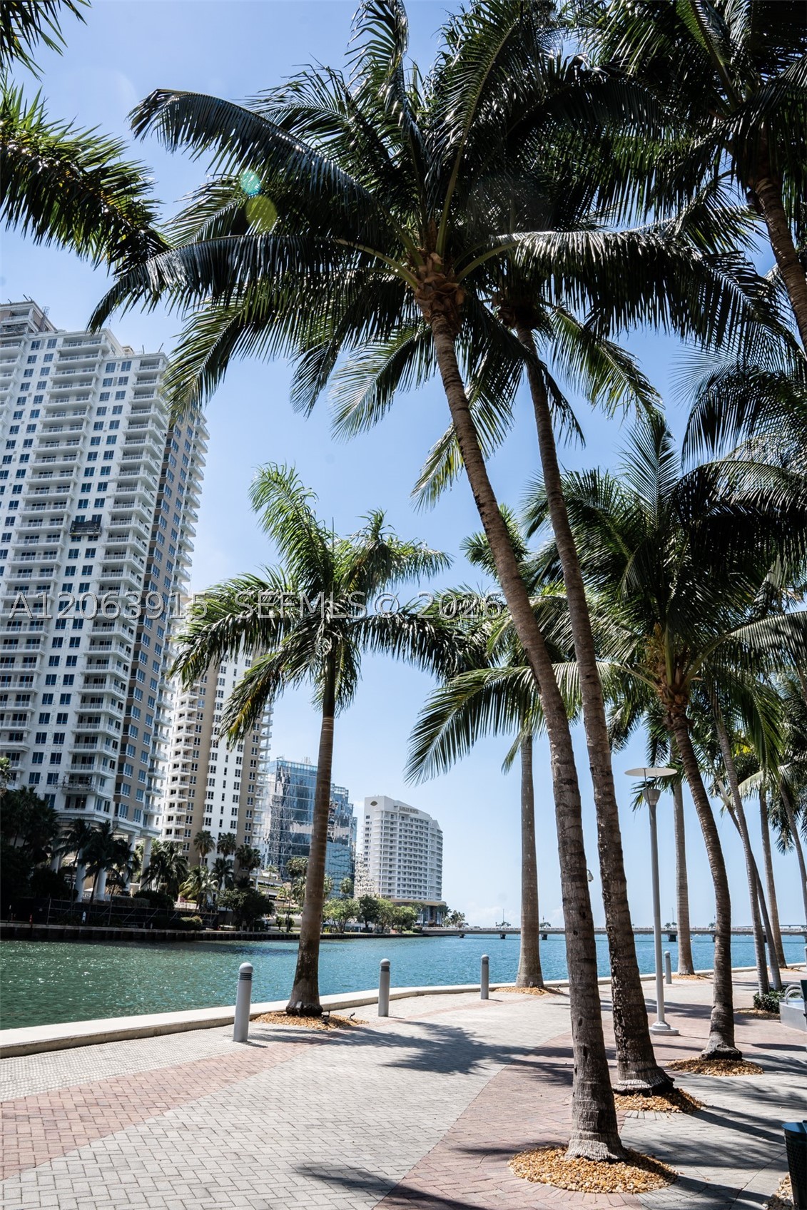 image Icon Brickell I94