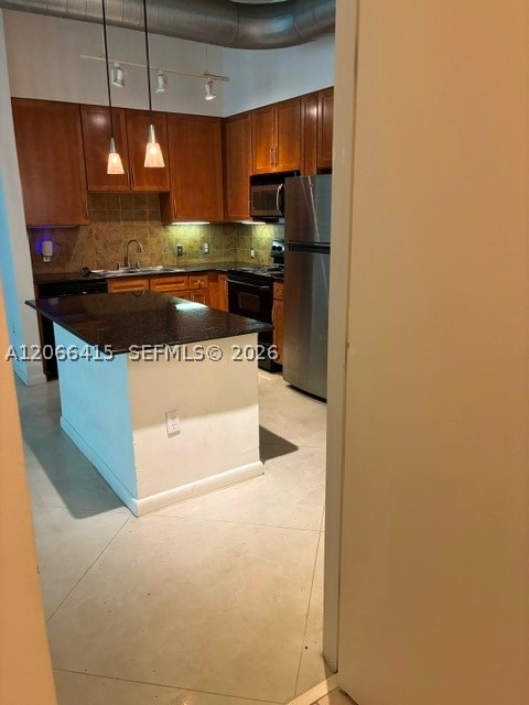 image Cite on the Bay West6