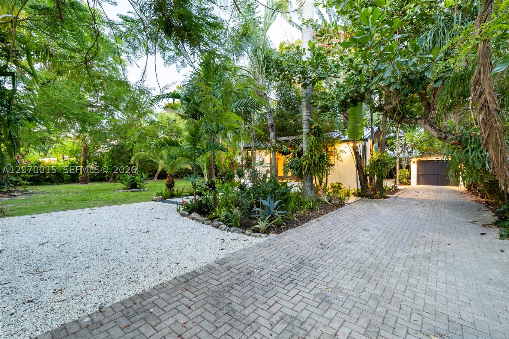 10901 NE 3rd Ave Miami, FL 33161