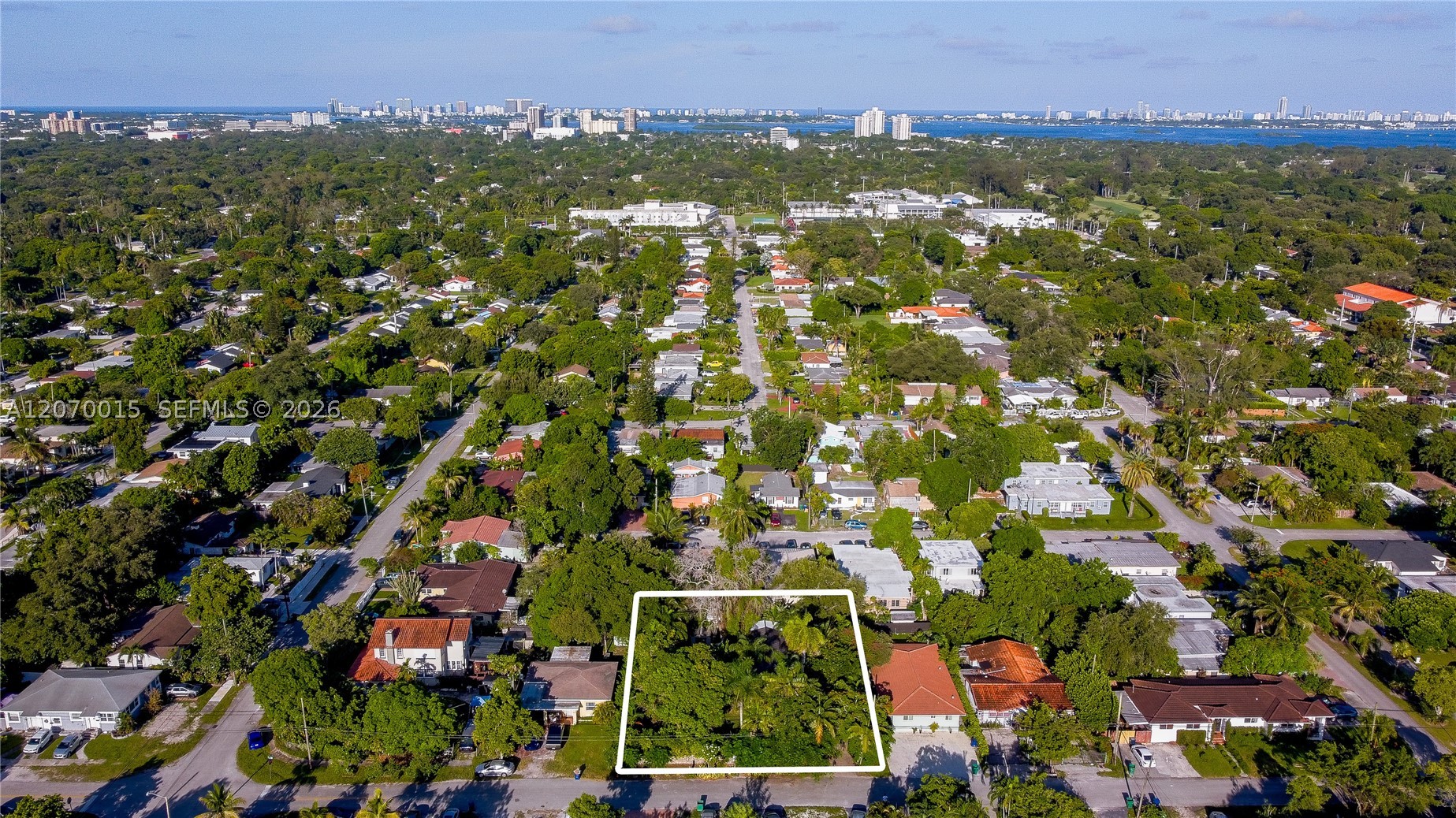 10901 NE 3rd Ave Miami, FL 33161