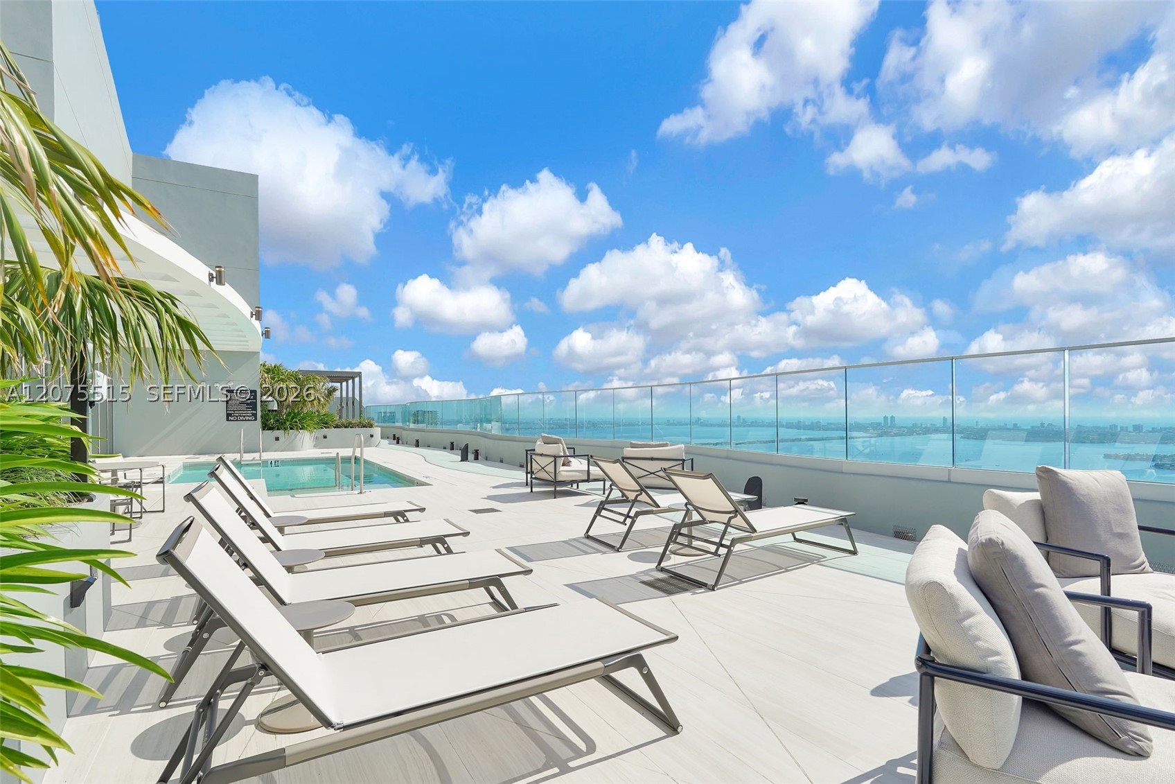 1400 Biscayne Blvd #1706 Miami, FL 33132