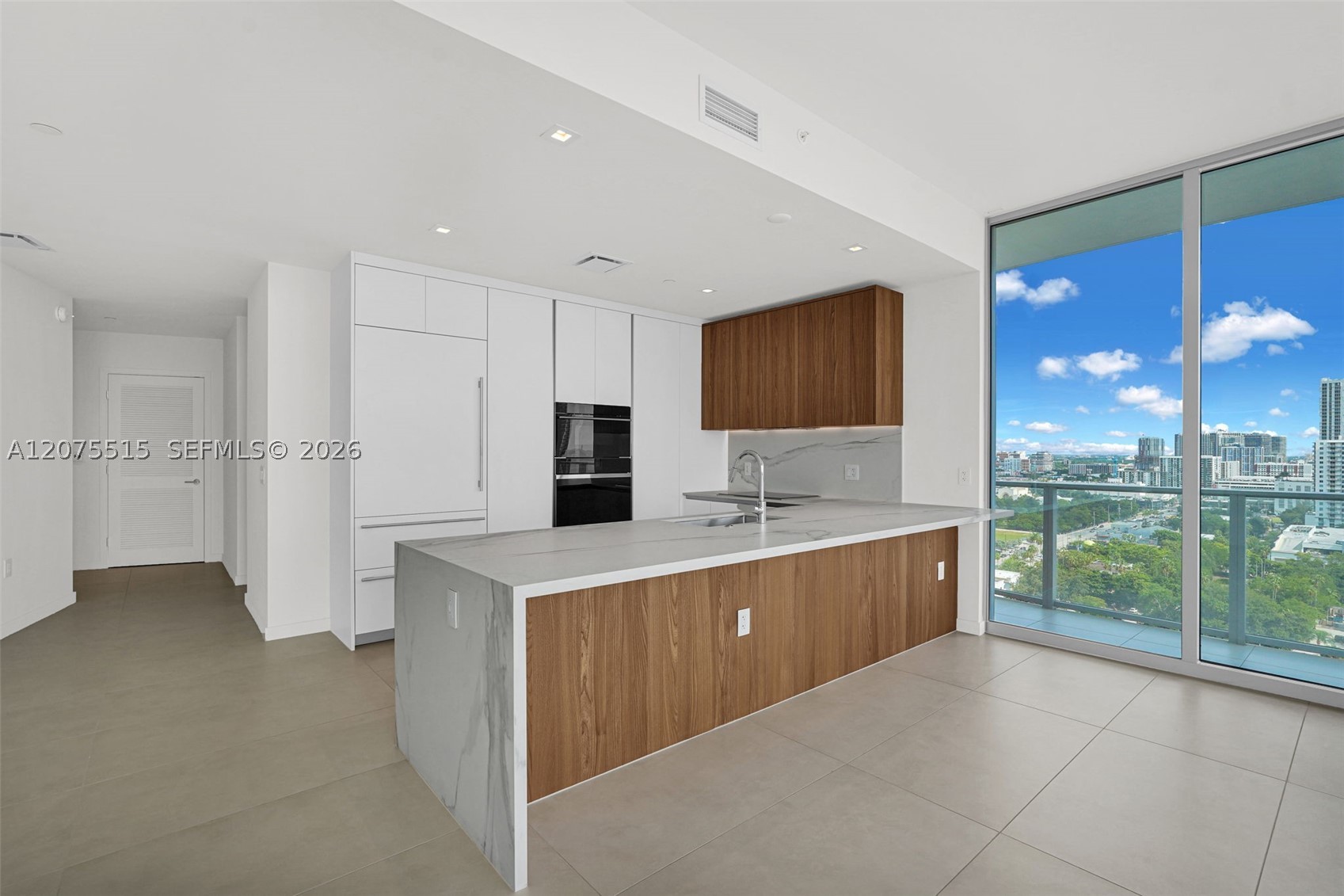1400 Biscayne Blvd #1706 Miami, FL 33132