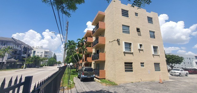 677 SW 9th Ave #405