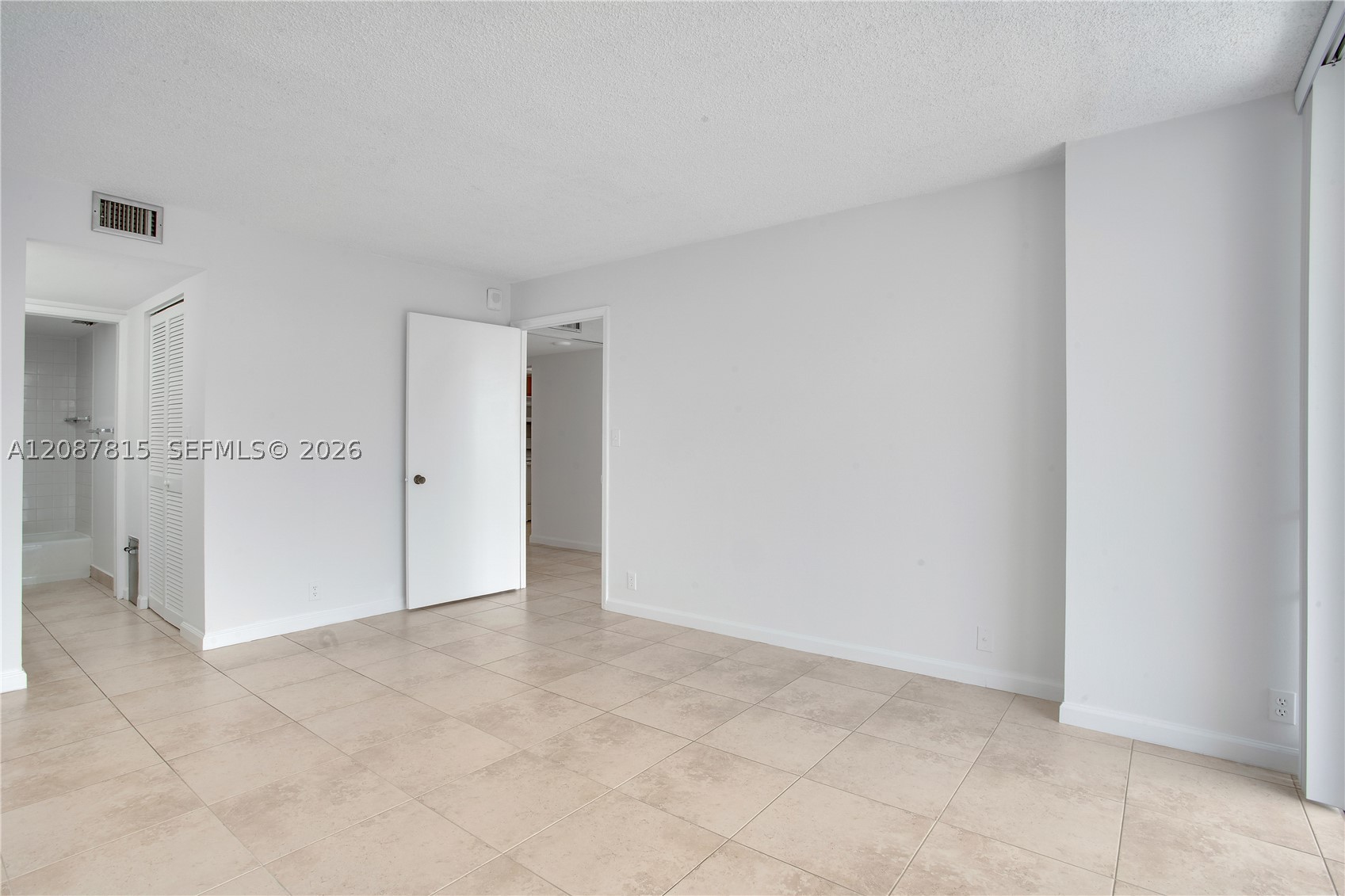 image Brickell Place II10