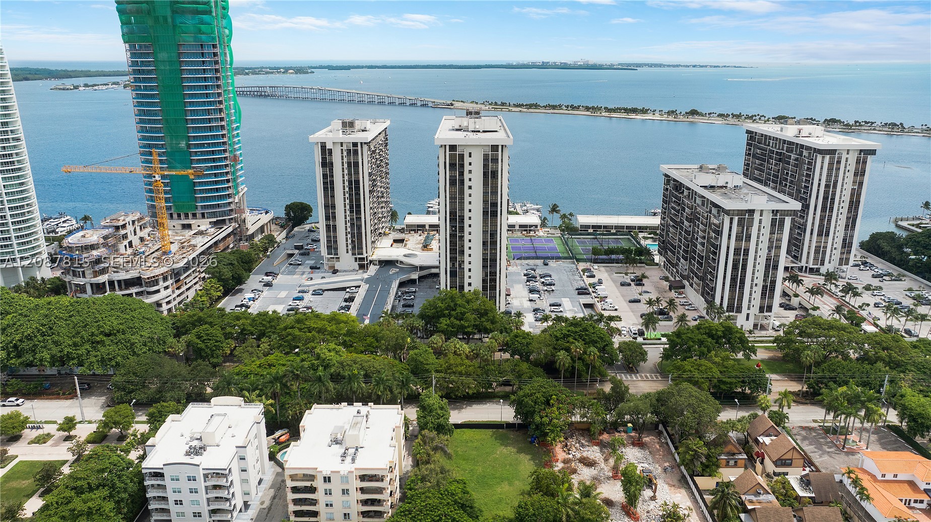 image Brickell Place II28