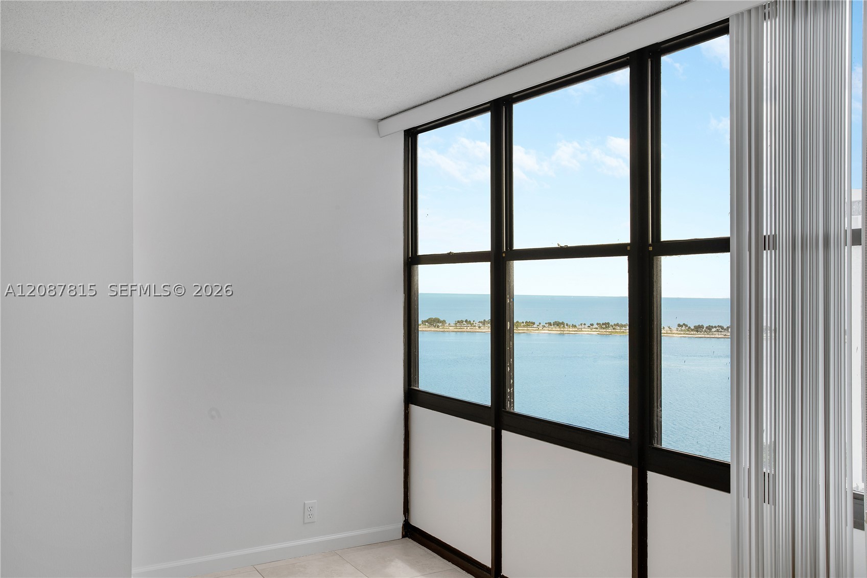 image Brickell Place II3