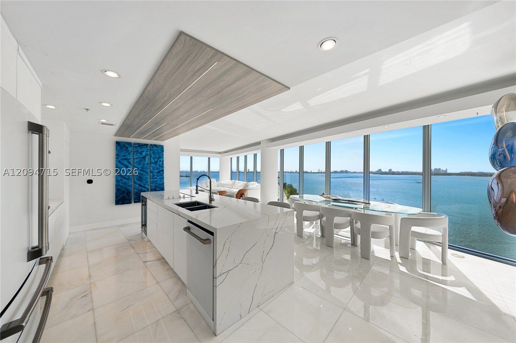 image Blue on the Bay9