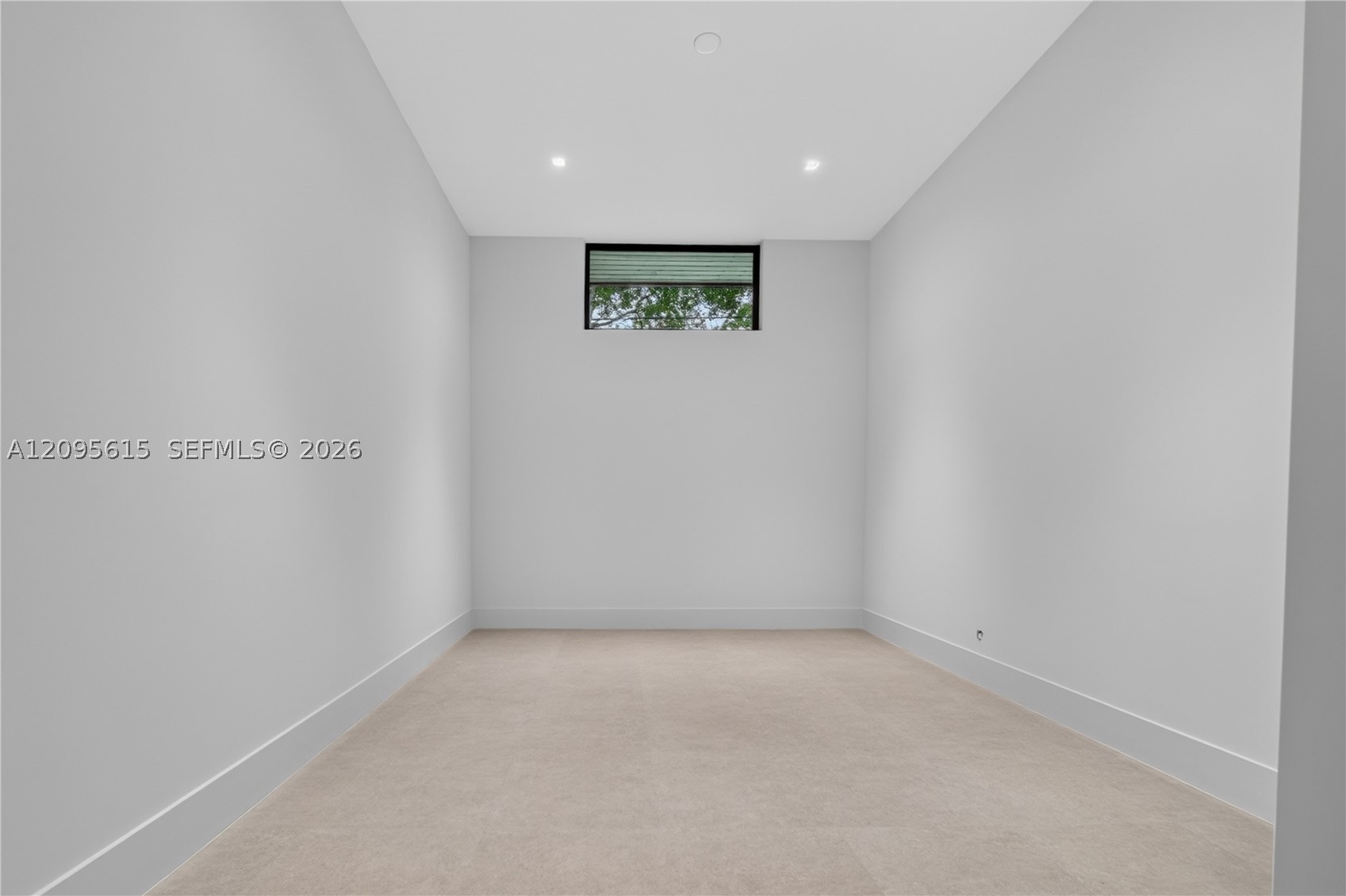 9999 SW 87th Ct Miami, FL 33176