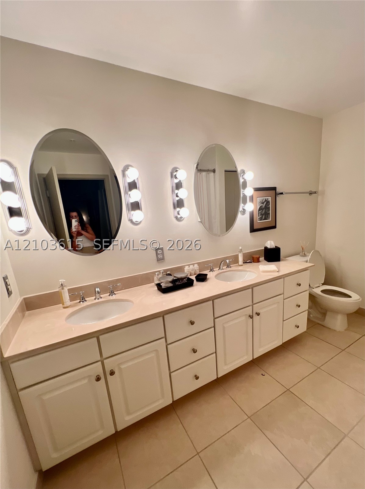 image Cite on the Bay West9