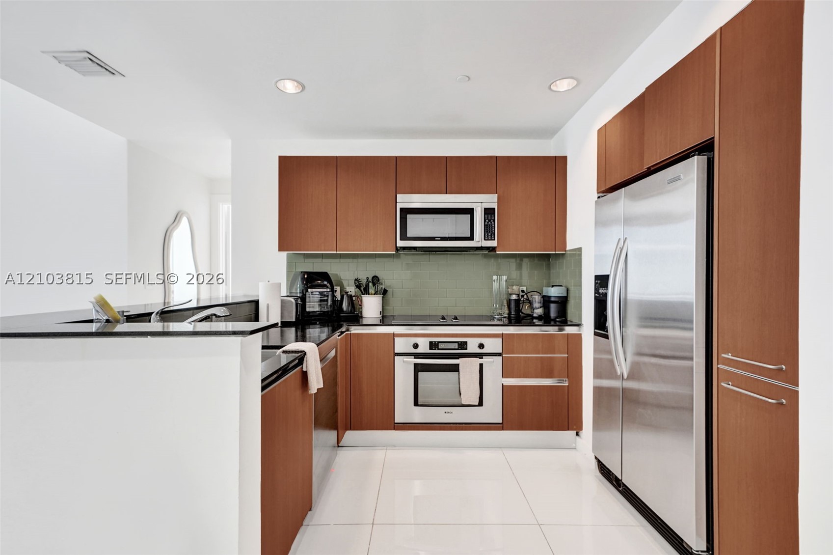 image 1060 Brickell - 10604