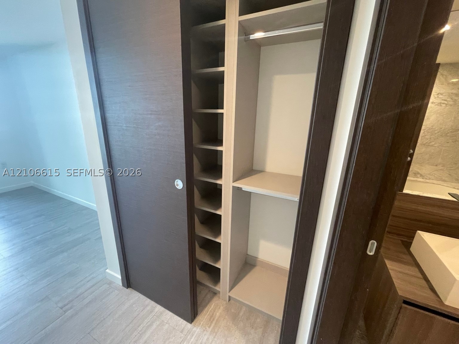 image Brickell Flatiron9