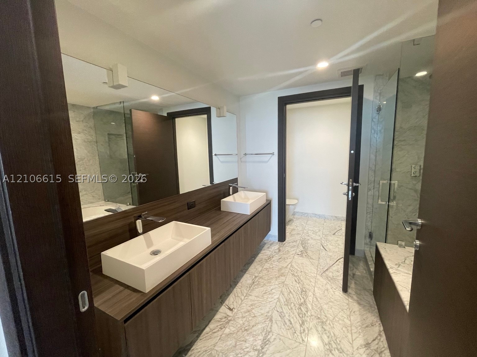 image Brickell Flatiron10