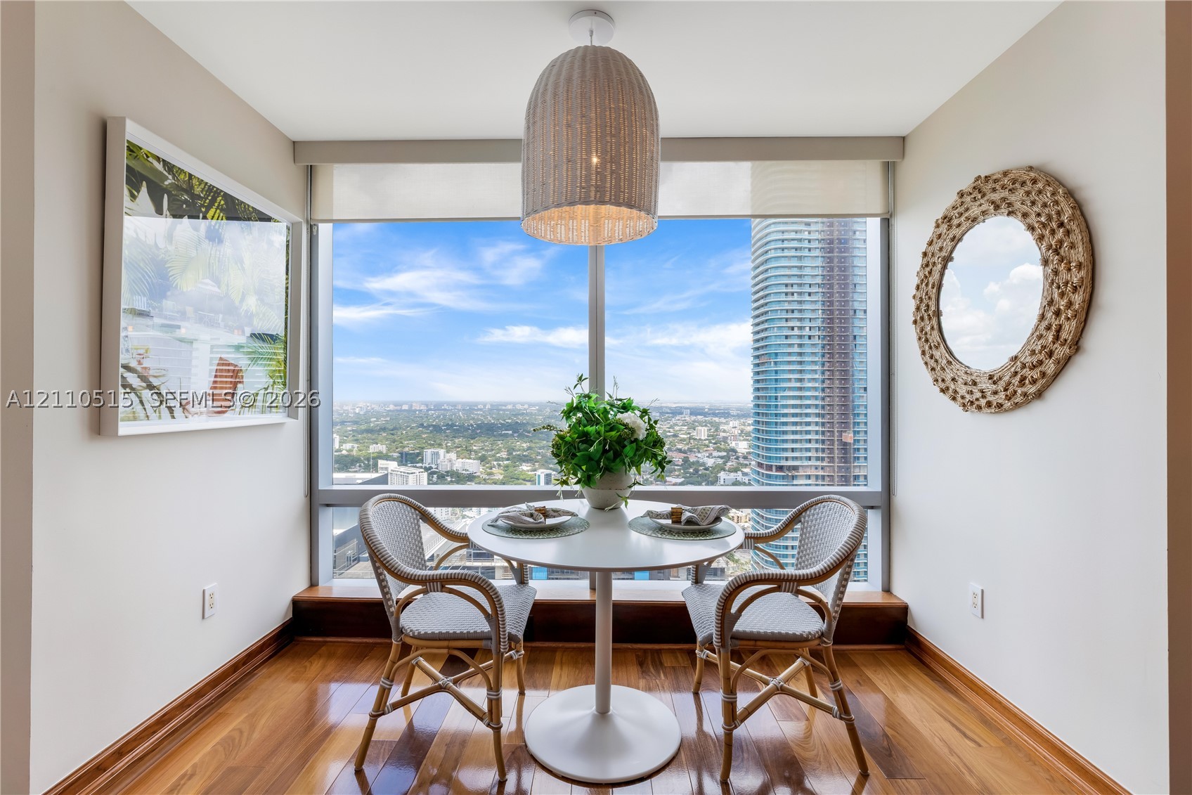 image Four Seasons Residences Miami10